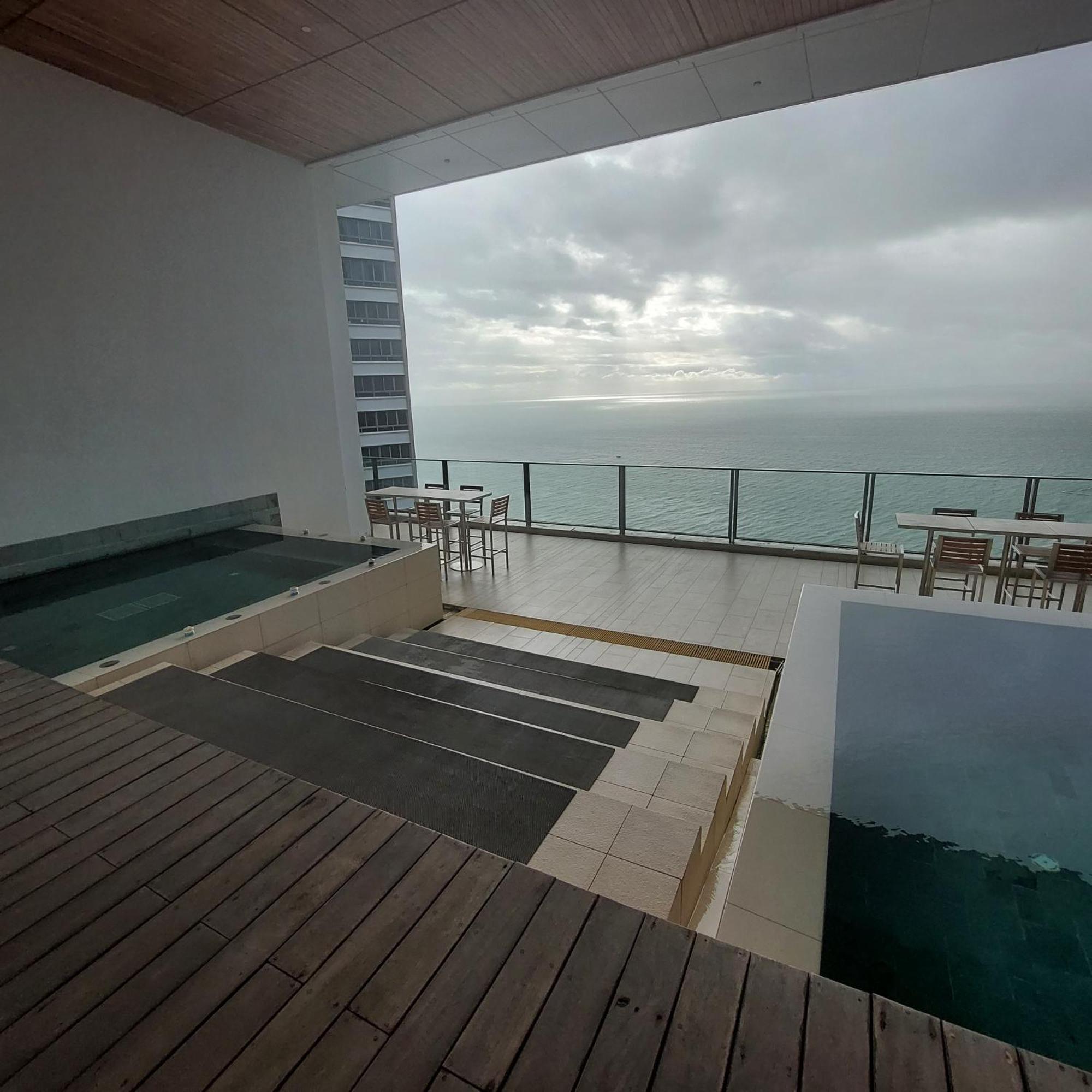 Sea View Apartment In Pattaya Dış mekan fotoğraf