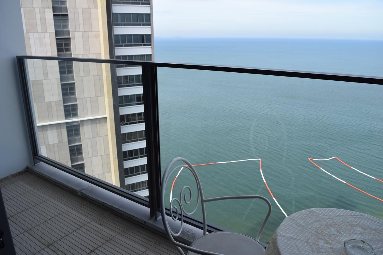 Sea View Apartment In Pattaya Dış mekan fotoğraf